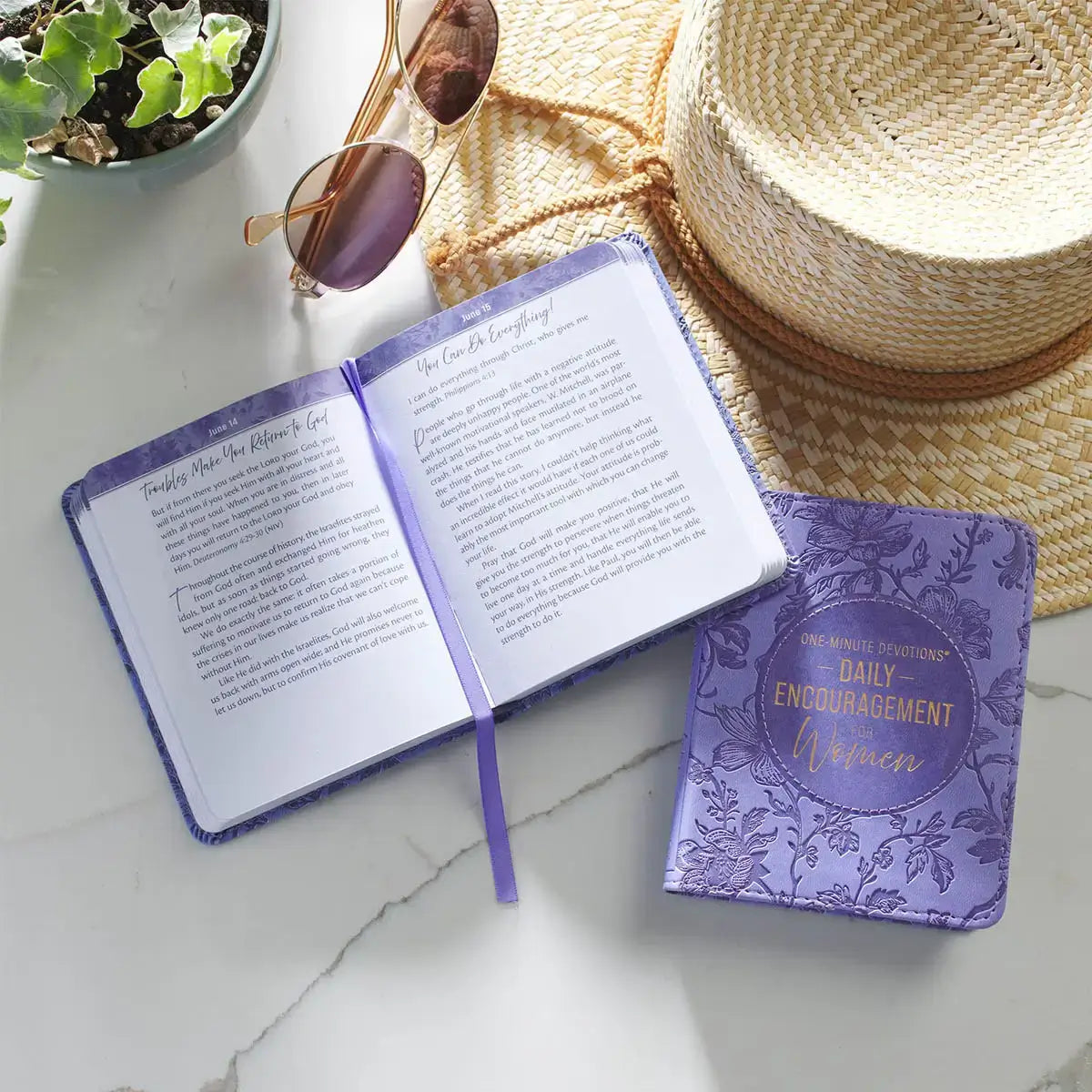 One-Minute Devotions: Daily Encouragement for Women Purple Floral Faux Leather Devotional